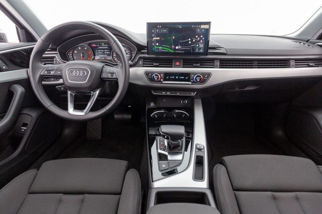 AUDI A4 usata, con Autoradio