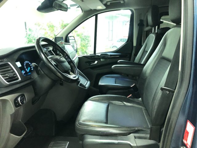 FORD Tourneo Custom usata 22