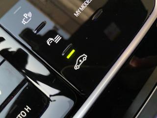 BMW 740 usata, con Sensori di parcheggio anteriori