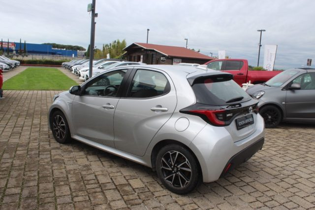 TOYOTA Yaris usata, con Telecamera per parcheggio assistito