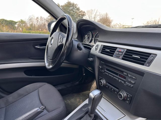 BMW 318 usata, con Fari Xenon