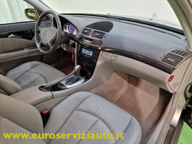 MERCEDES-BENZ E 320 usata 36