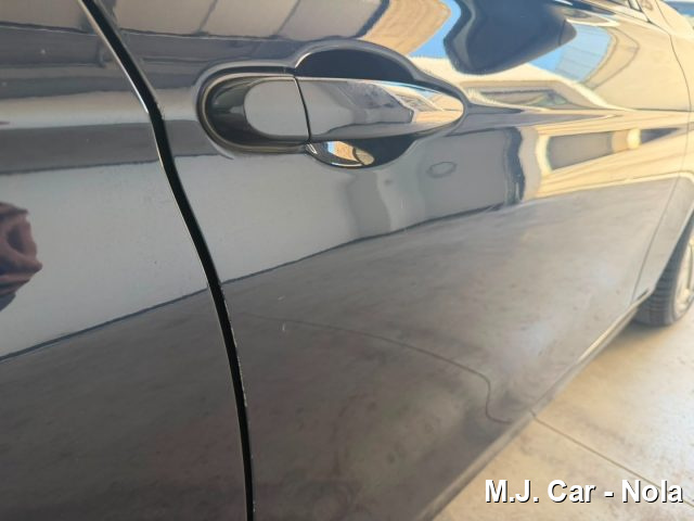 BMW 318 usata, con Volante multifunzione