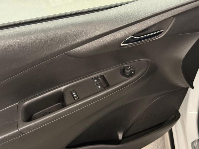 OPEL Karl usata, con Autoradio