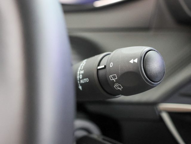 PEUGEOT 208 usata, con Airbag posteriore