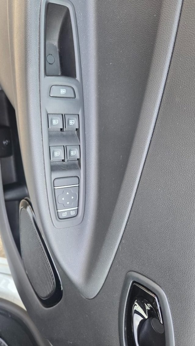 RENAULT ZOE usata, con Cruise Control