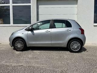 TOYOTA Yaris usata, con Airbag