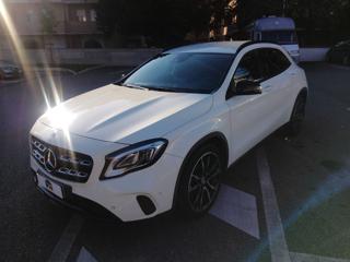 MERCEDES-BENZ GLA 200 d Automatic Sport