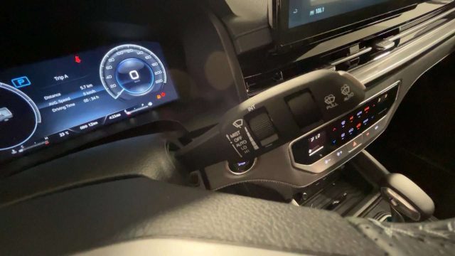 KGM Rexton usata, con Android Auto