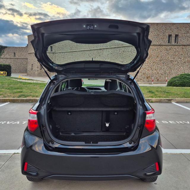 TOYOTA Yaris usata, con Specchietti laterali elettrici