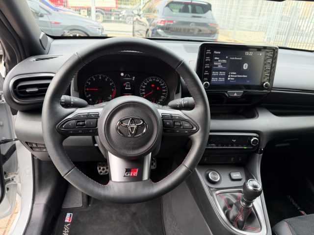 TOYOTA Yaris usata, con Fendinebbia