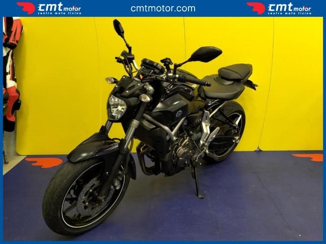 YAMAHA MT-07 usata 1