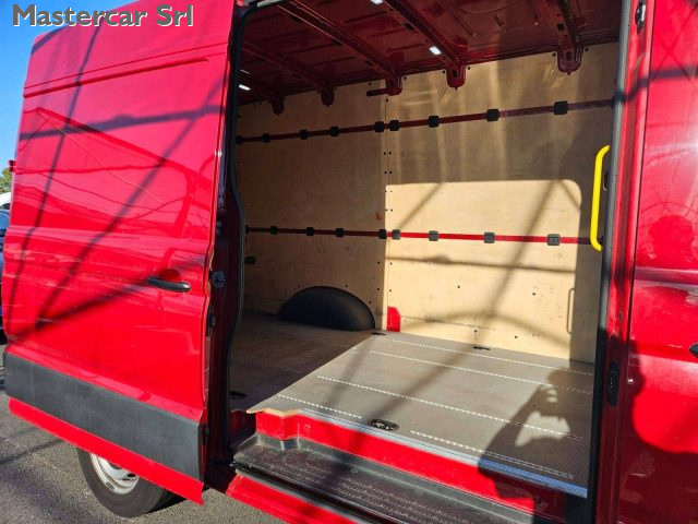 VOLKSWAGEN Crafter usata 13