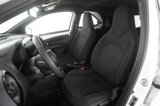 TOYOTA Aygo X usata 2