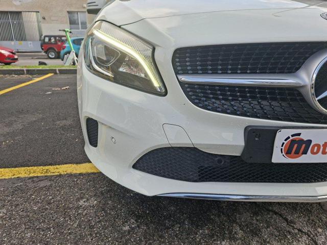 MERCEDES-BENZ A 180 usata, con Volante multifunzione