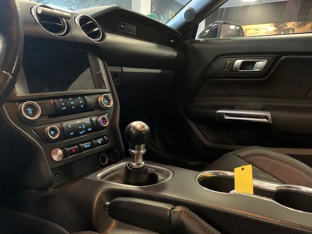 FORD Mustang usata, con Interni in pelle