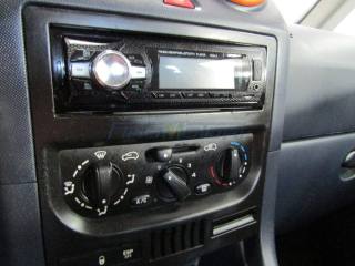 PEUGEOT 1007 usata 13