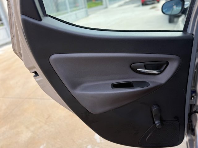 LANCIA Ypsilon usata 22