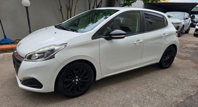 PEUGEOT 208 usata, con Airbag Passeggero