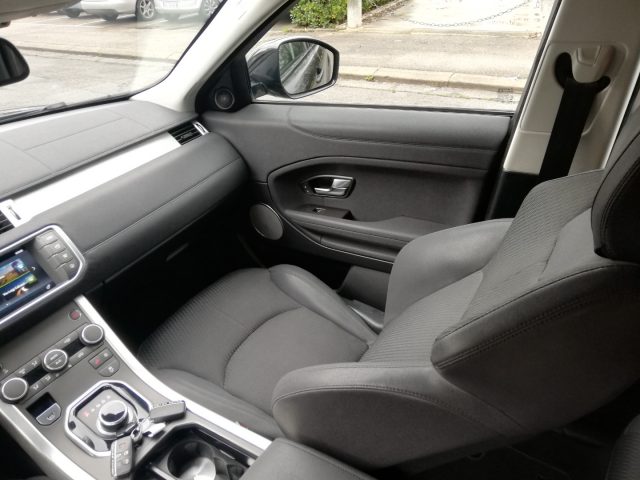 LAND ROVER Range Rover Evoque usata, con Sedile posteriore sdoppiato