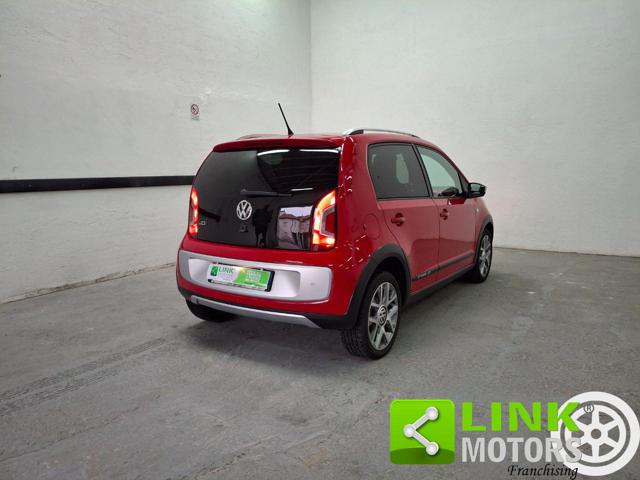 VOLKSWAGEN up! usata, con Fendinebbia