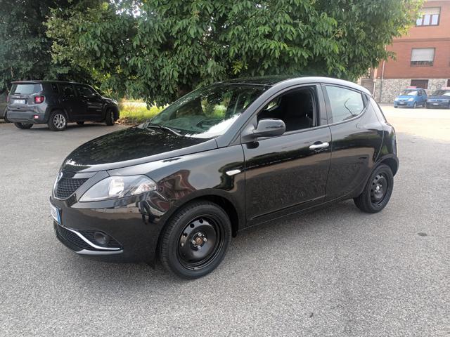 LANCIA Ypsilon usata, con ABS