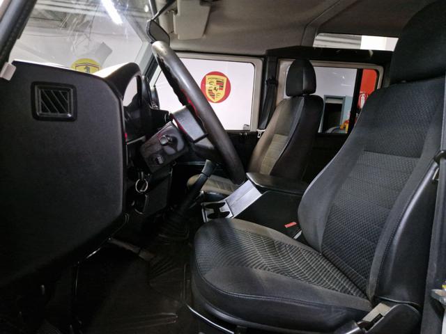 LAND ROVER Defender usata 17