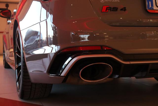 AUDI A4 usata, con Fari LED