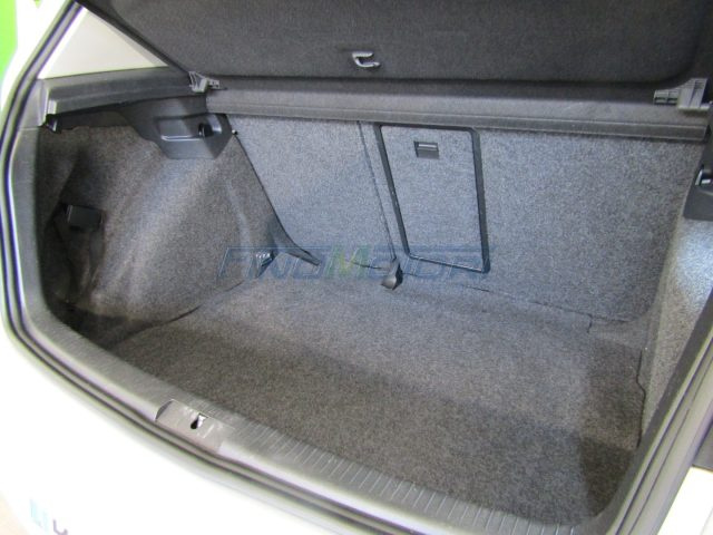 VOLKSWAGEN Golf usata, con Servosterzo