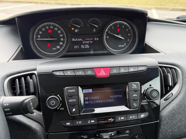 LANCIA Ypsilon usata, con Sedile posteriore sdoppiato