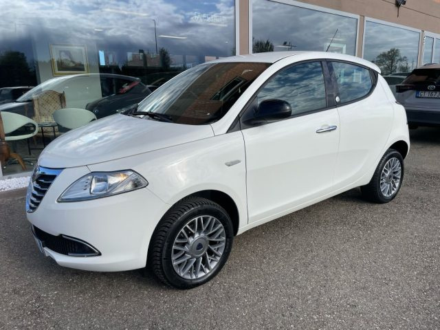 LANCIA Ypsilon usata, con Airbag