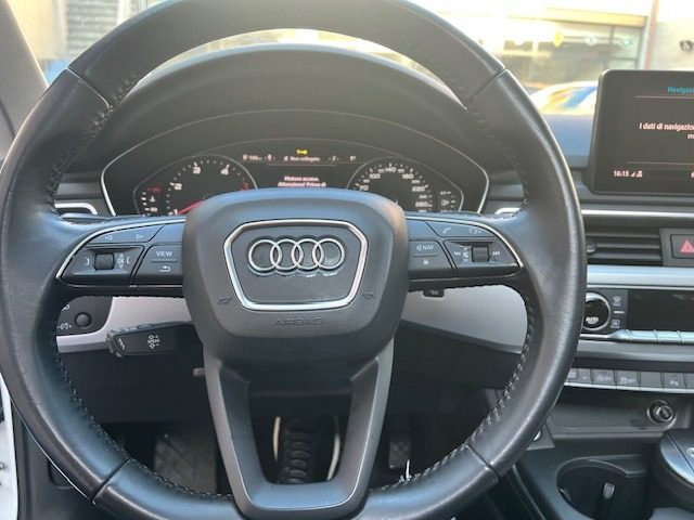 AUDI A4 usata, con USB