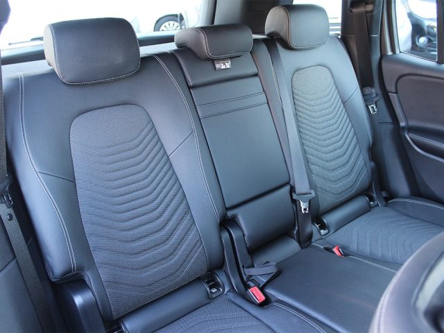 MERCEDES-BENZ GLB 180 usata, con Portellone posteriore elettrico