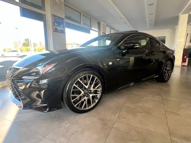 LEXUS RC 300h usata, con Airbag