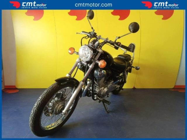 YAMAHA XV 250 usata 1
