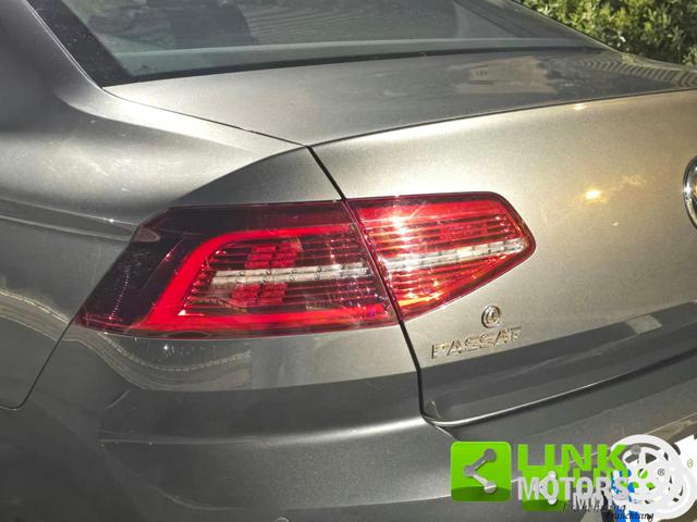 VOLKSWAGEN Passat usata, con Climatizzatore automatico, 4 zone