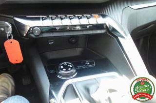 PEUGEOT 3008 usata, con Sedile posteriore sdoppiato