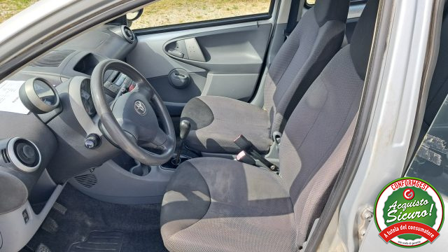 TOYOTA Aygo usata, con Airbag laterali