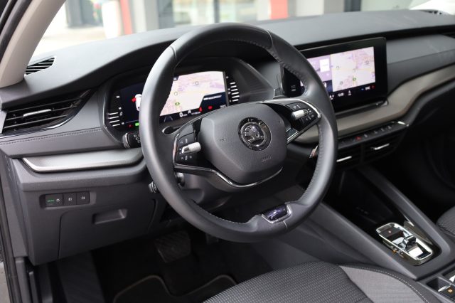 SKODA Octavia usata, con Bracciolo