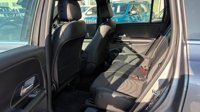 MERCEDES-BENZ GLB 180 usata, con Airbag testa
