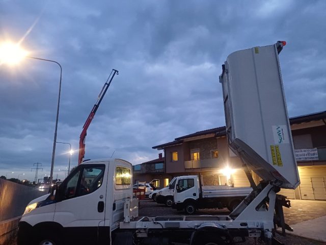 IVECO Daily usata 4