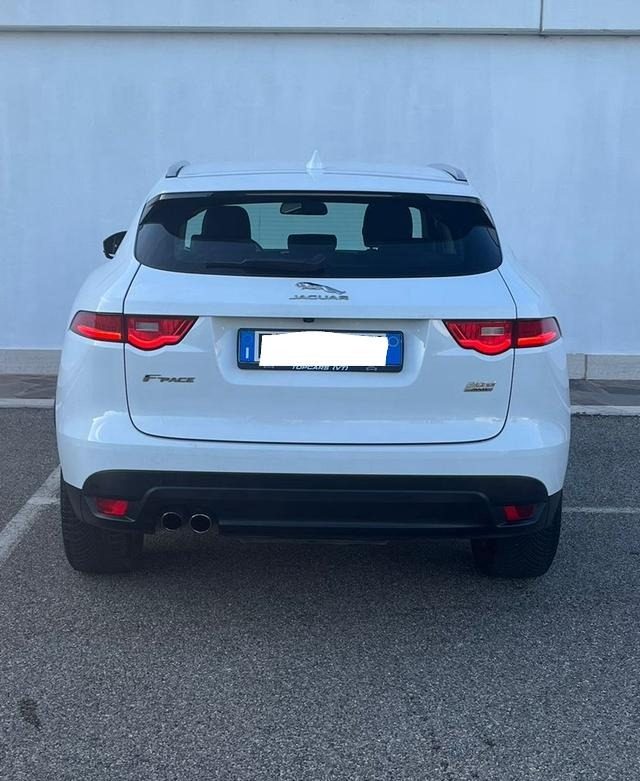 JAGUAR E-Pace usata, con Airbag