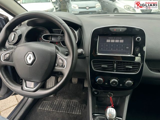 RENAULT Clio usata, con USB