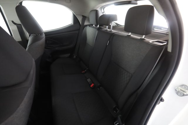 TOYOTA Yaris usata 3