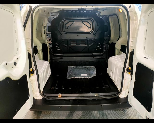 FIAT Fiorino usata 18