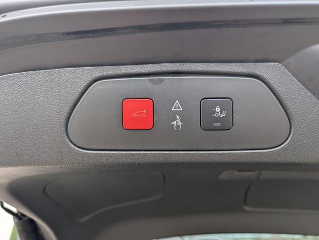 OPEL Grandland X usata, con Regolazione elettrica sedili