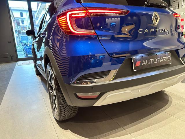 RENAULT Captur usata, con Park Distance Control