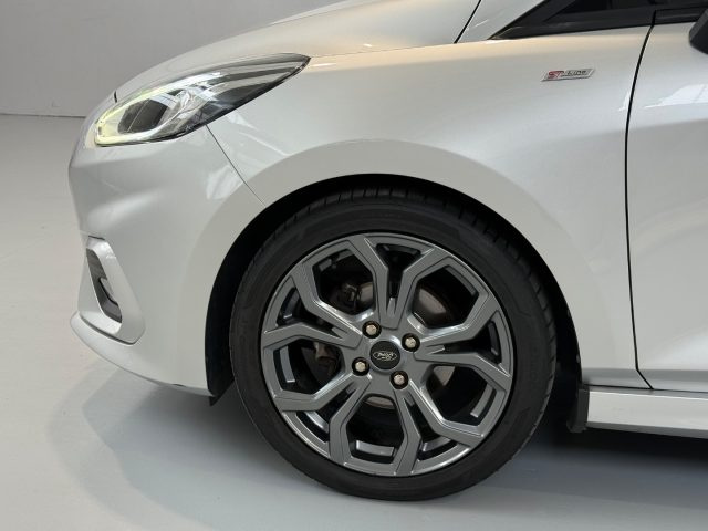 FORD Fiesta usata, con Bluetooth