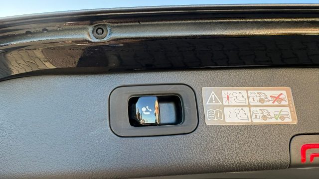 MERCEDES-BENZ C 220 usata, con Sensore di luce