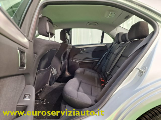 MERCEDES-BENZ E 220 usata, con Sensore di luce